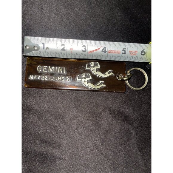 Gemini Zodiac Sign Keychain W/ Ring - Picture 6 of 12